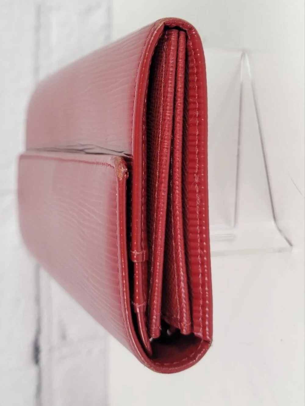 LOUIS VUITTON Red Epi Leather Sarah Wallet